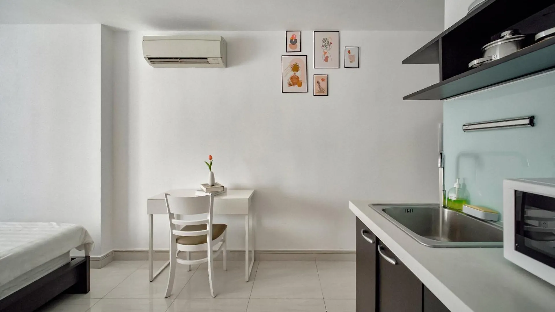 Tan Son Nhat Airport Apartment By Sabay Ho-Chi-Minh-Stadt